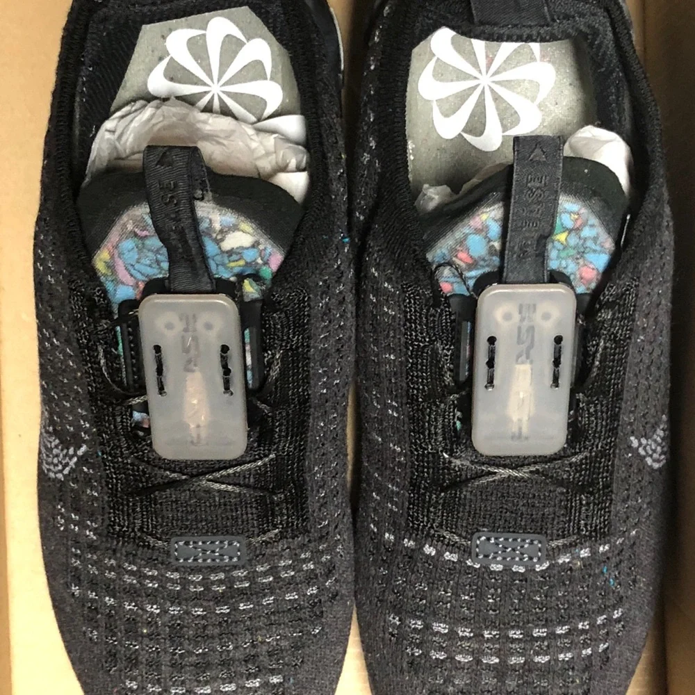 NIKE AIR VAPORMAX 2020 FLYKNIT BLACK GREY CJ6741 - Picture 9 of 11